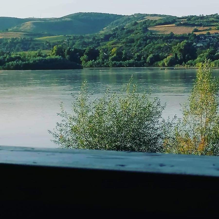 Captain'S House By The Danube River Cerevic Eksteriør bilde